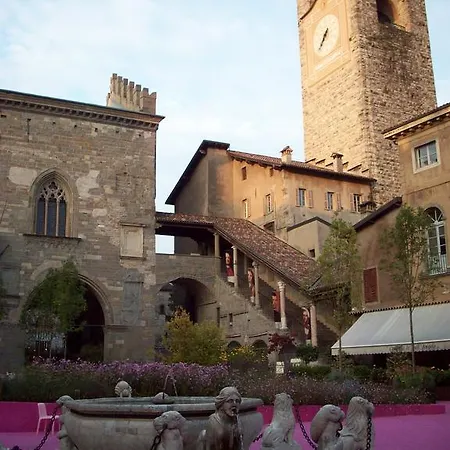 B&B Piazza Vecchia * Bergamo