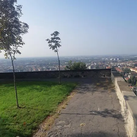 ベッド・アンド・ブレックファスト B&B Piazza Vecchia *
